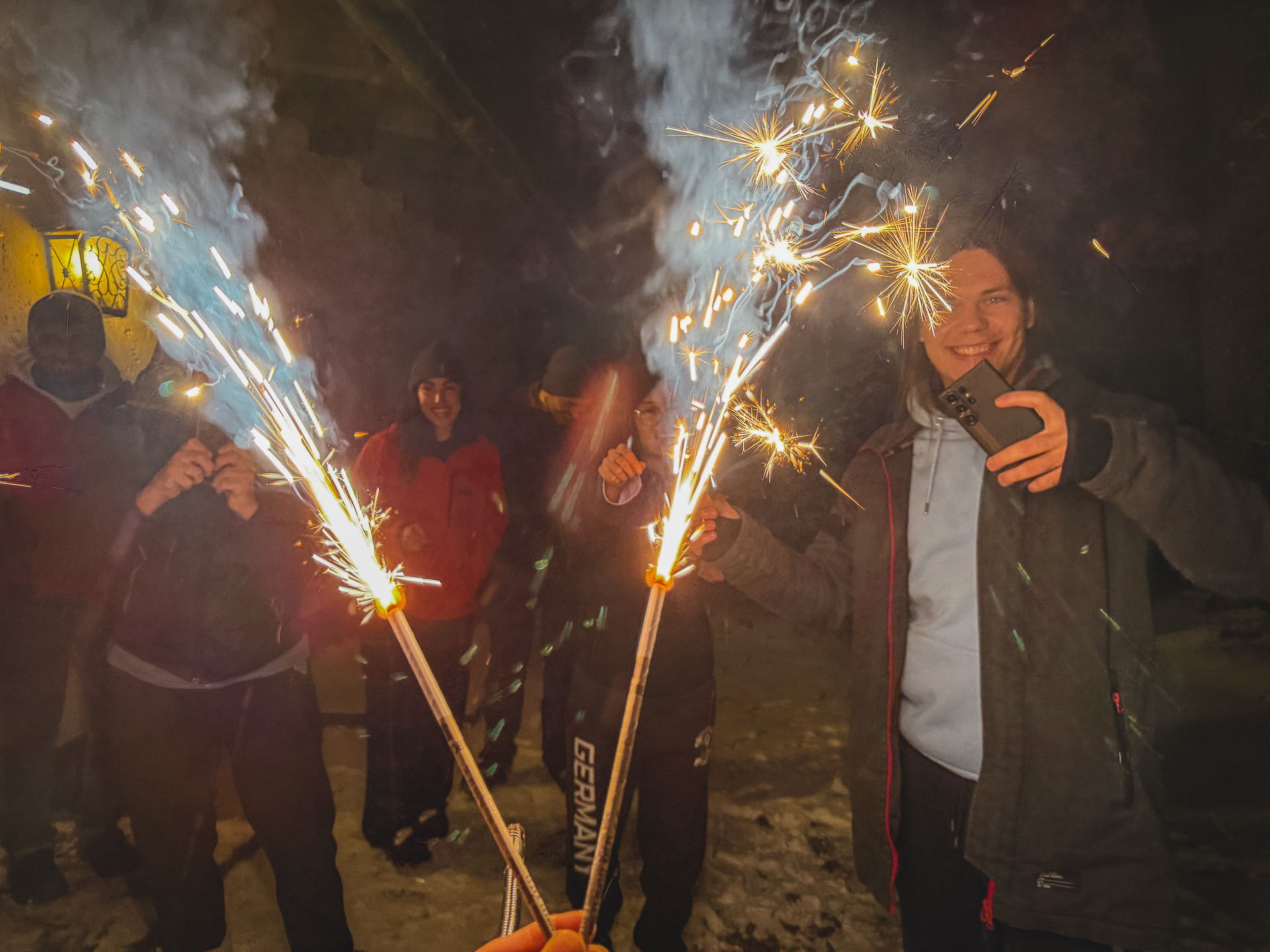 2025-12-31 Potluck-New-Year-Eve 7404