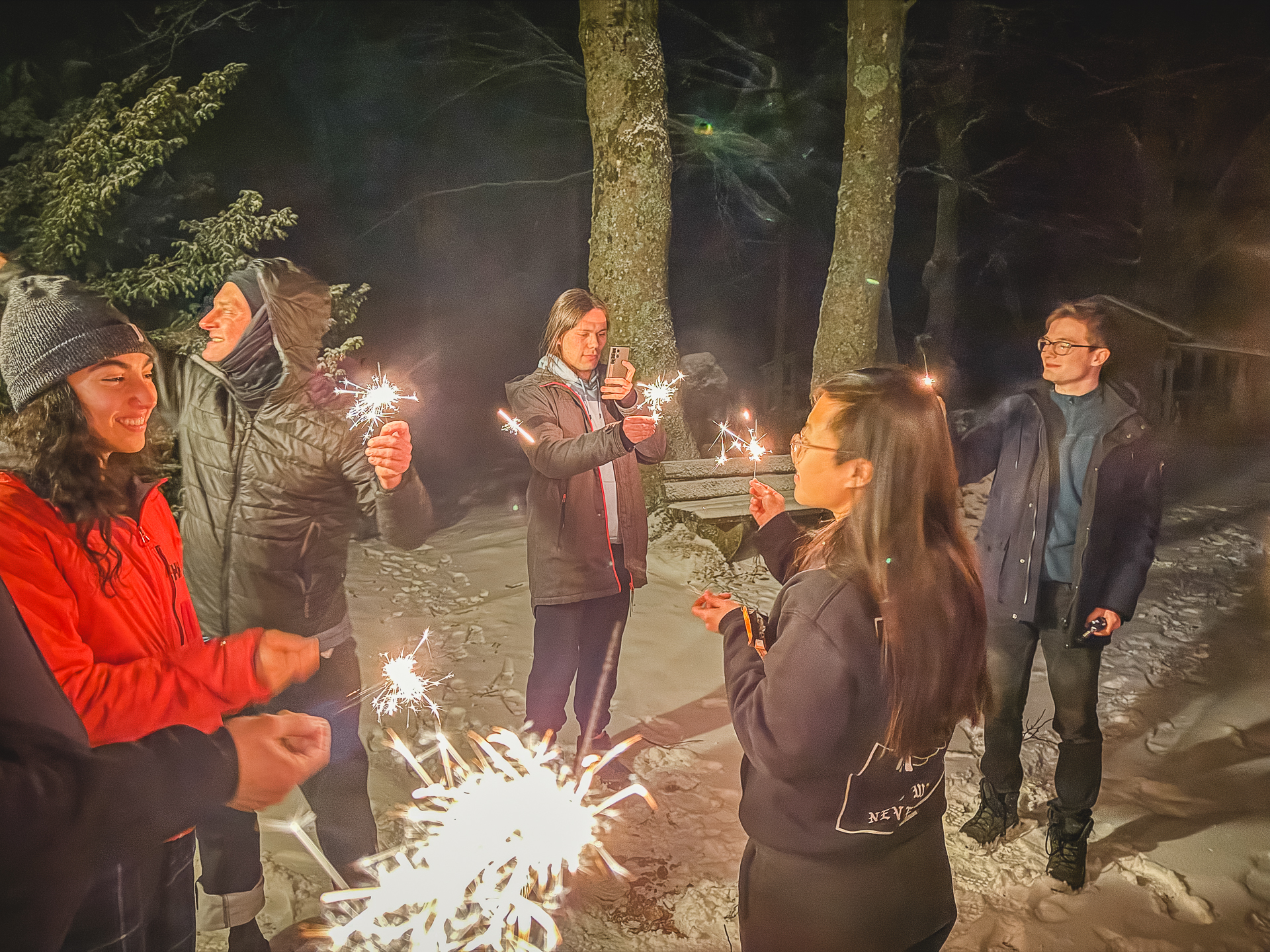 2025-12-31 Potluck-New-Year-Eve 7399