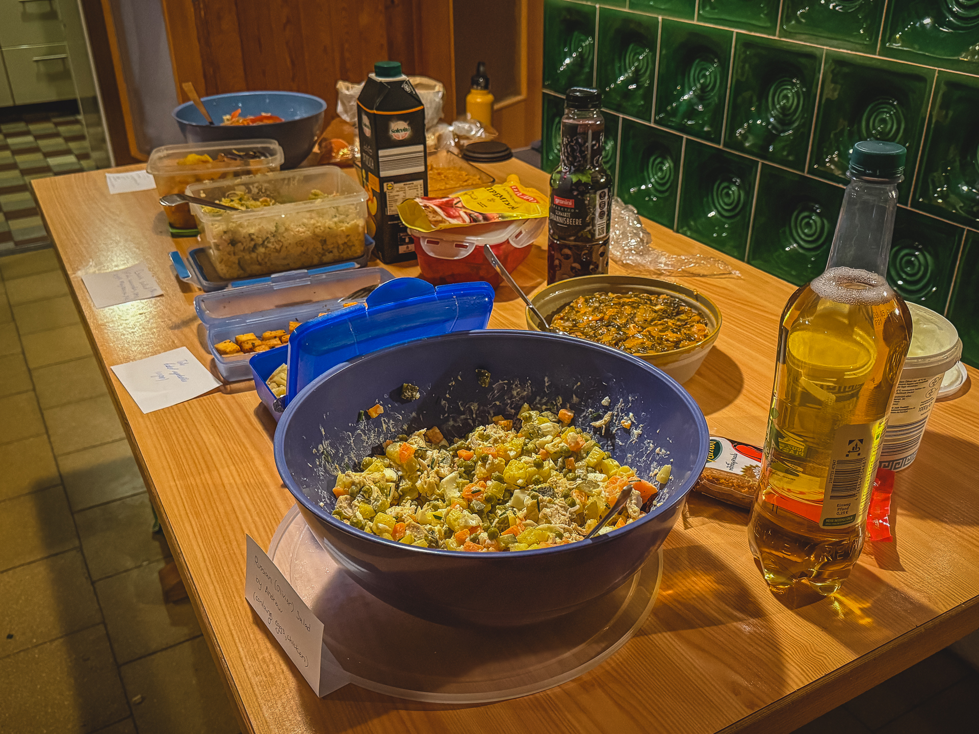 2025-12-31 Potluck-New-Year-Eve 7323