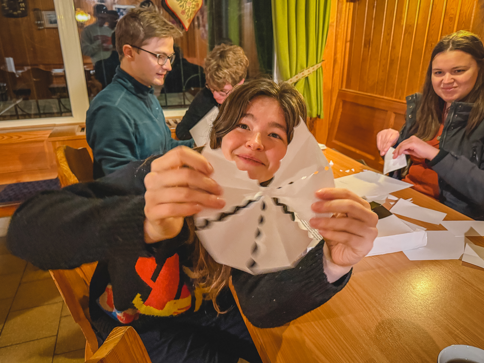 2025-12-31 Potluck-New-Year-Eve 7327