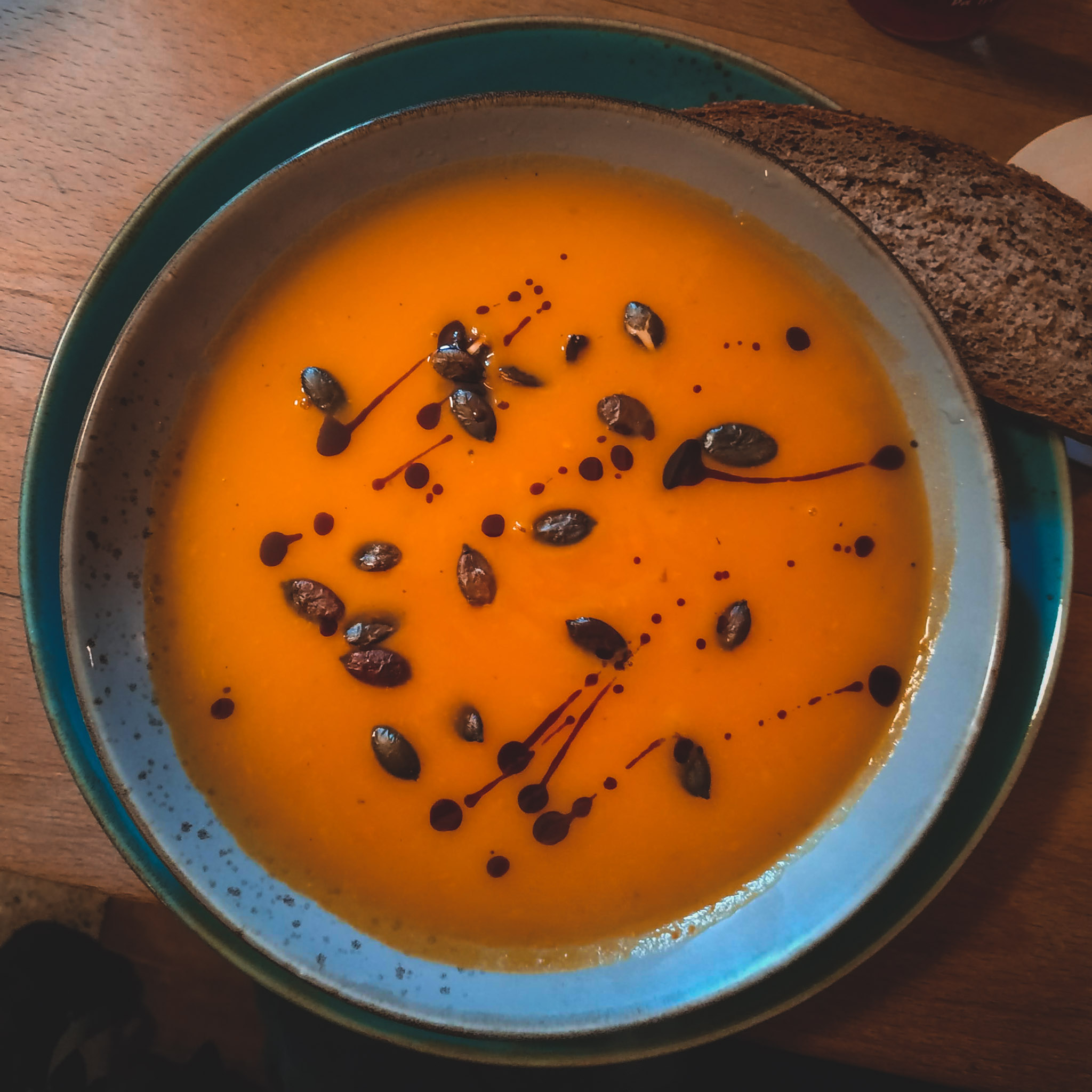 2019-11-02_Autumn_bluberry_forest-132355
